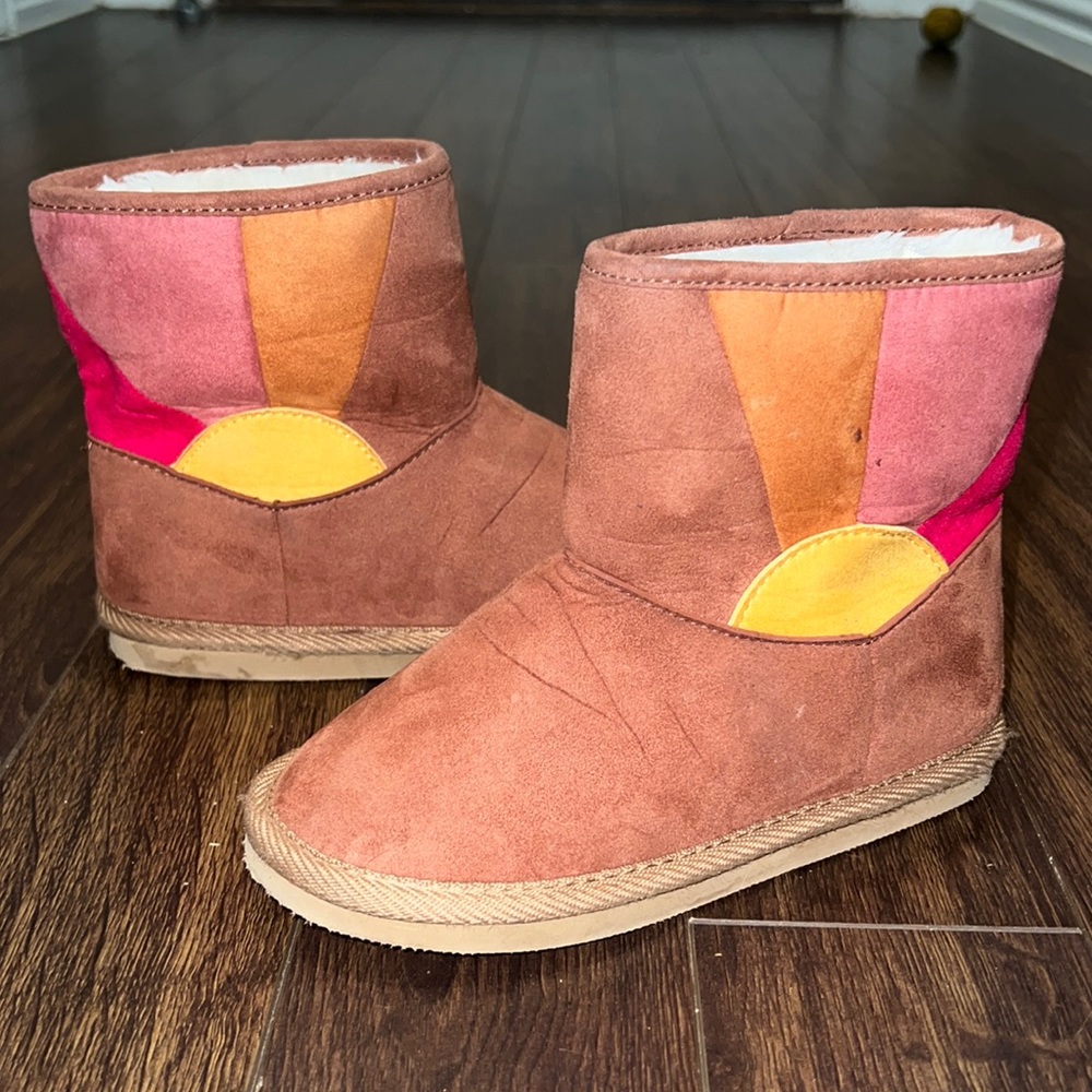Brown Sunrise Boots Size 11 Kids